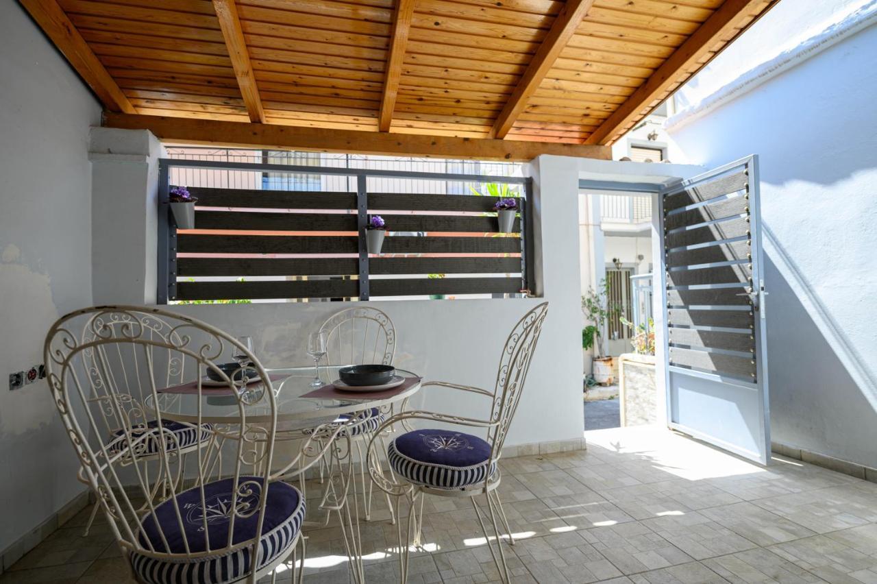 Apartamento Zen Hut Kalamata Exterior foto